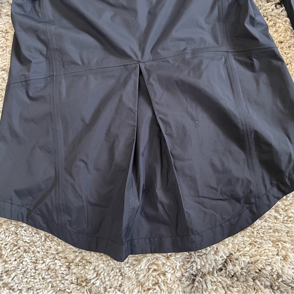 ✔️ EUC✔️ NIKE Sportswear Full Zip Rain Jacket - Picture 11 of 11